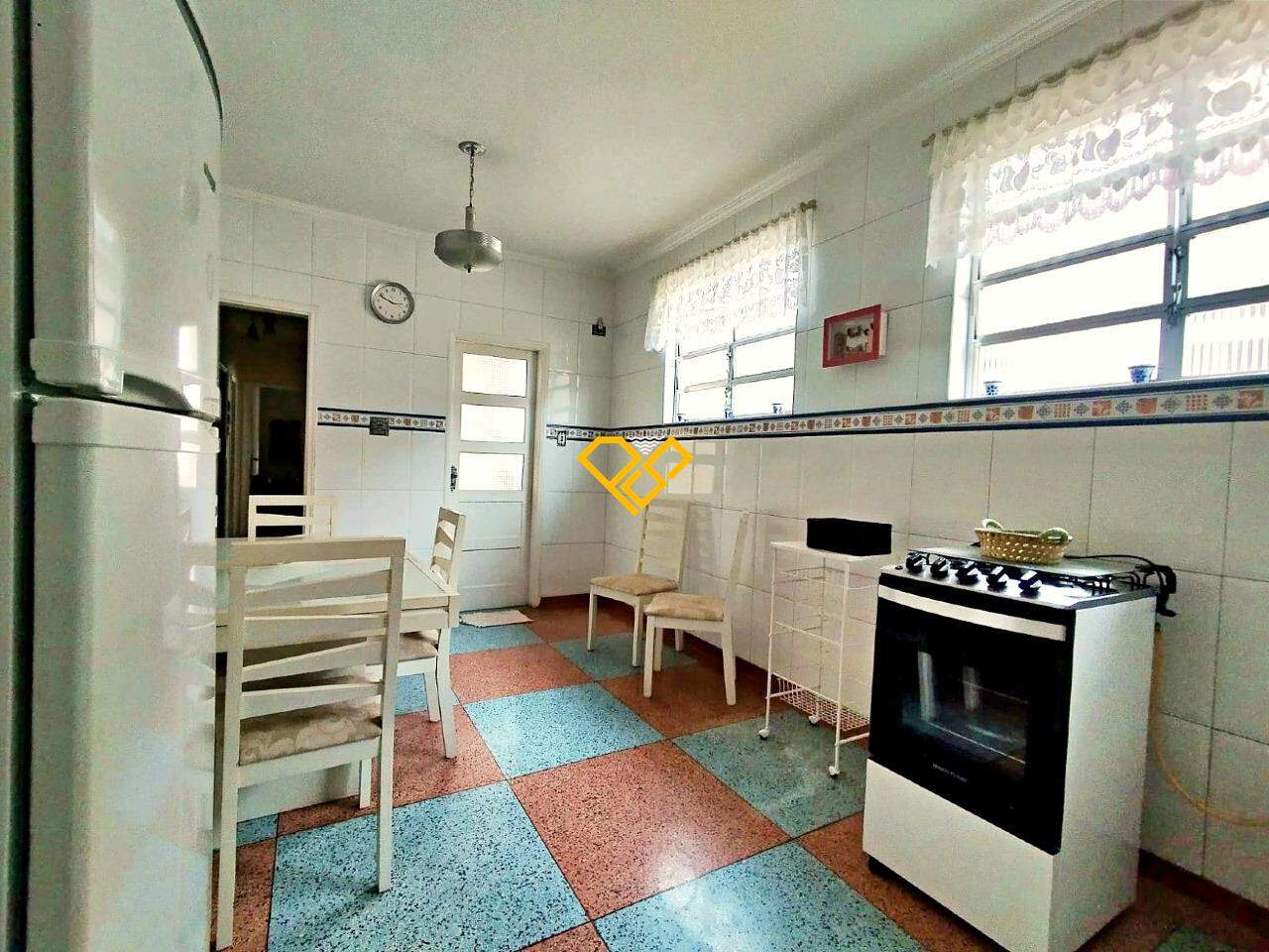 Apartamento à venda no Embaré: Cozinha