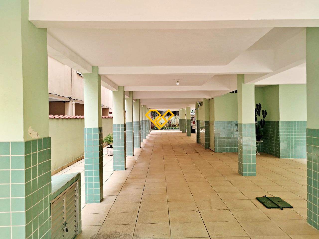 Apartamento à venda no Embaré: Garagem