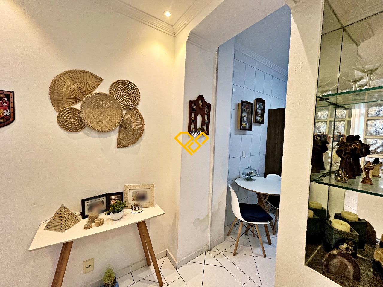 Apartamento à venda no Embaré: Entrada