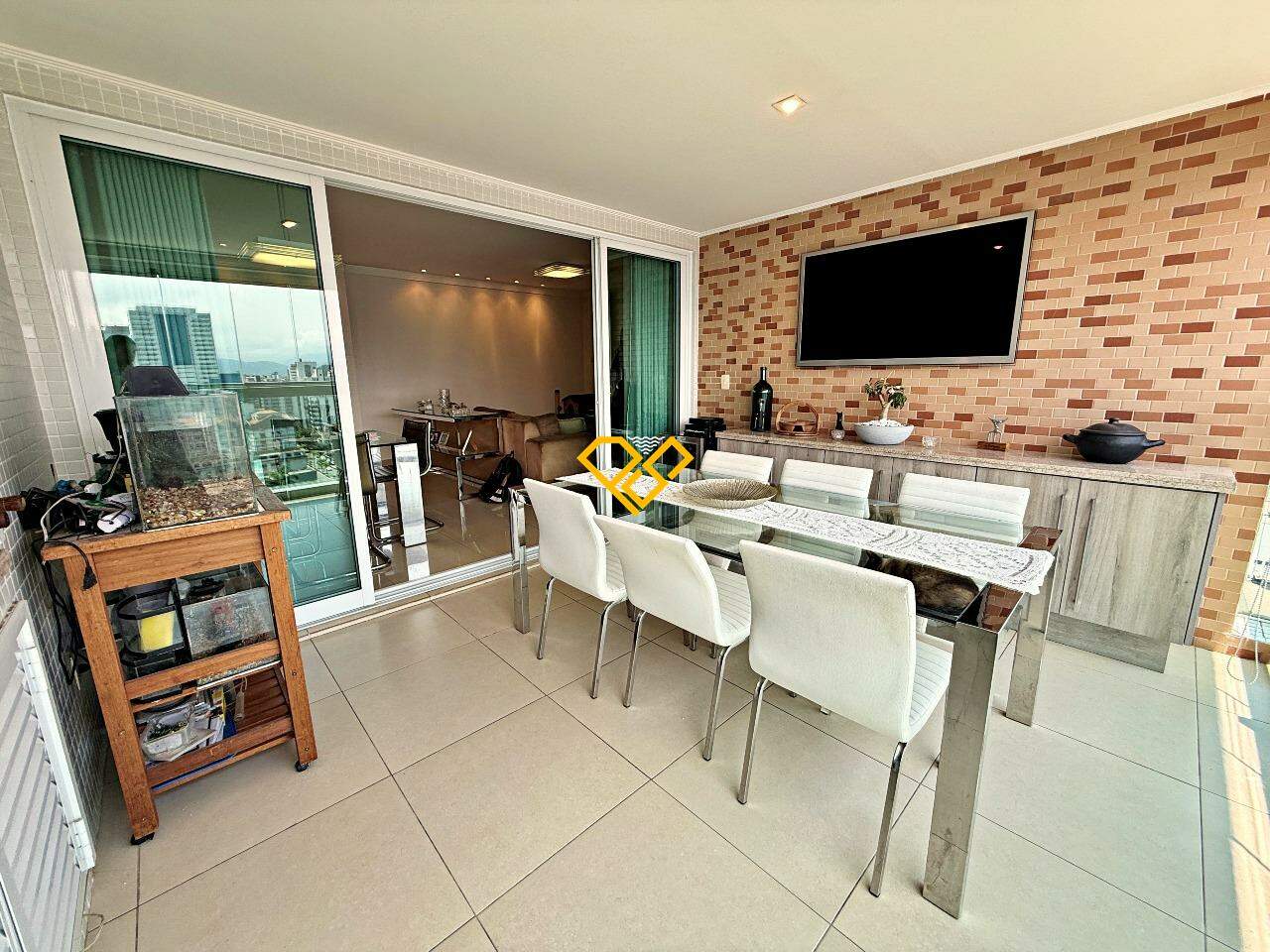 Apartamento à venda no Boqueirão: Varanda com churrasqueira