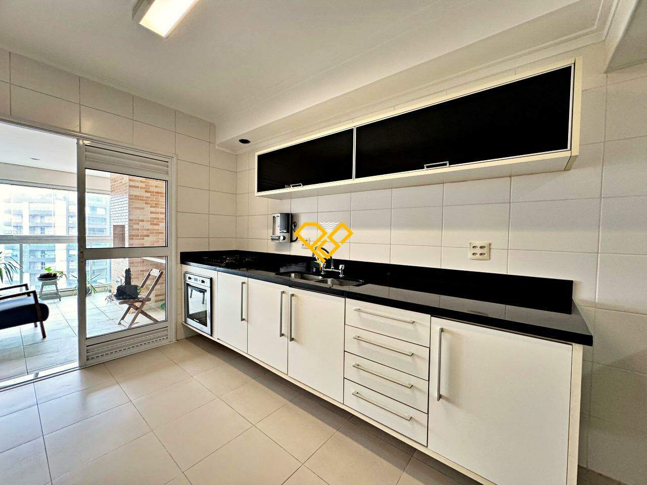 Apartamento à venda no Embaré: Cozinha