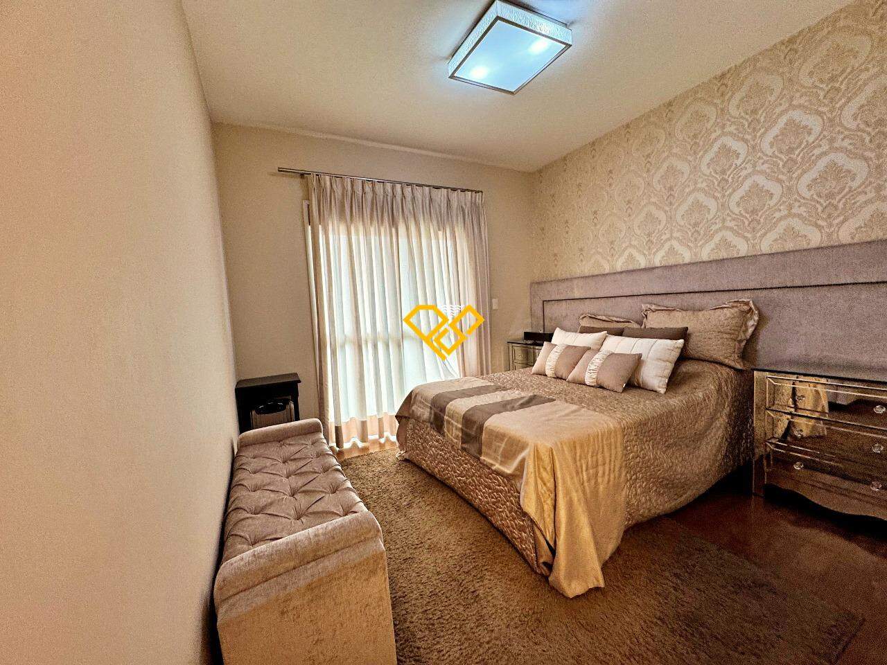 Apartamento à venda no Embaré: Suíte 1