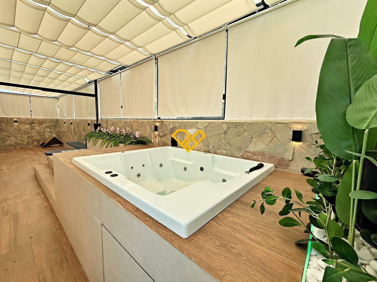 Garden à venda no Marapé: Área garden com  hidro e churrasqueira