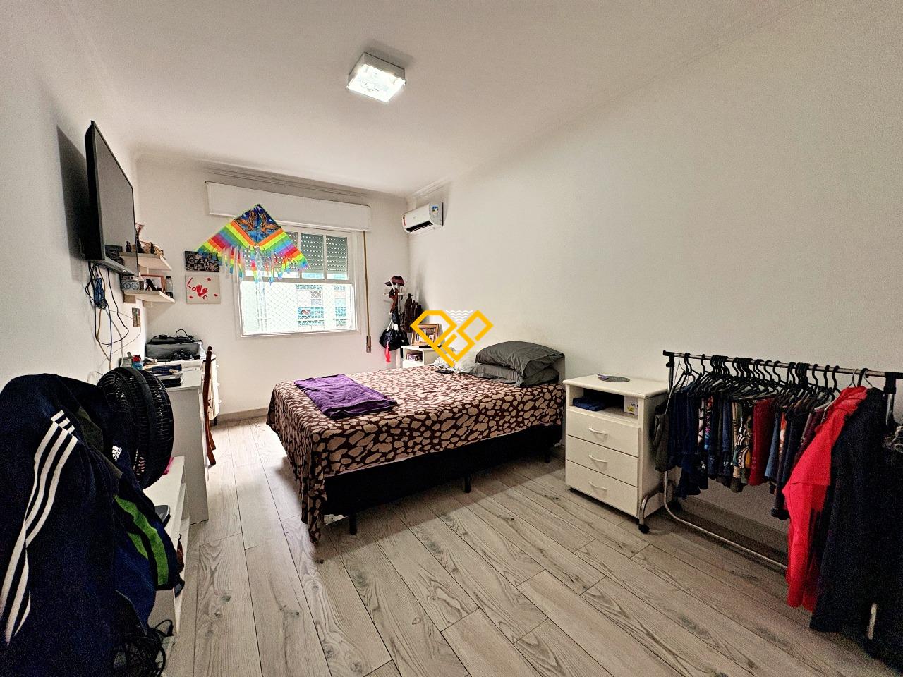 Apartamento à venda no Gonzaga: Dormitório 1 - suíte
