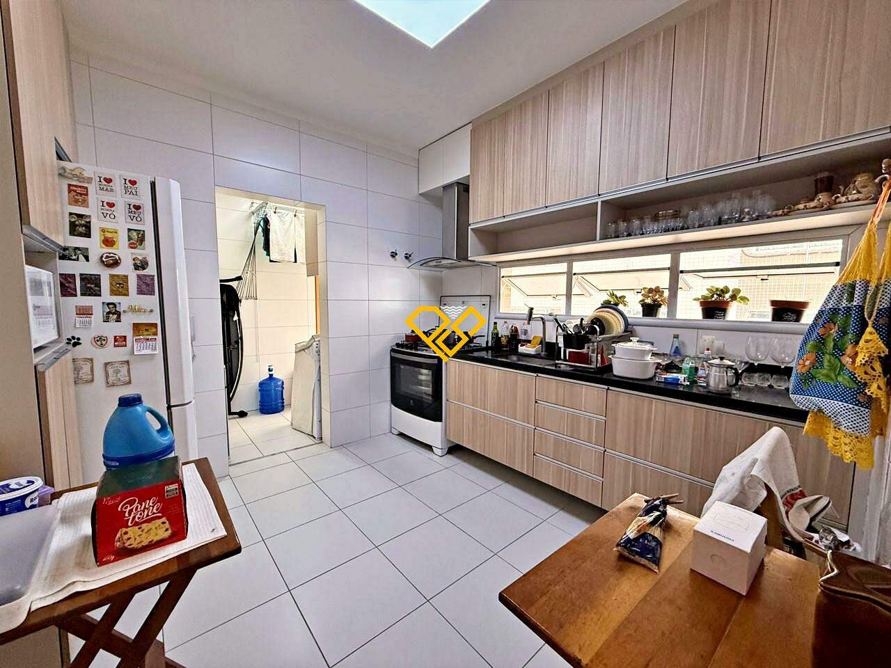 Apartamento à venda no Gonzaga: Cozinha