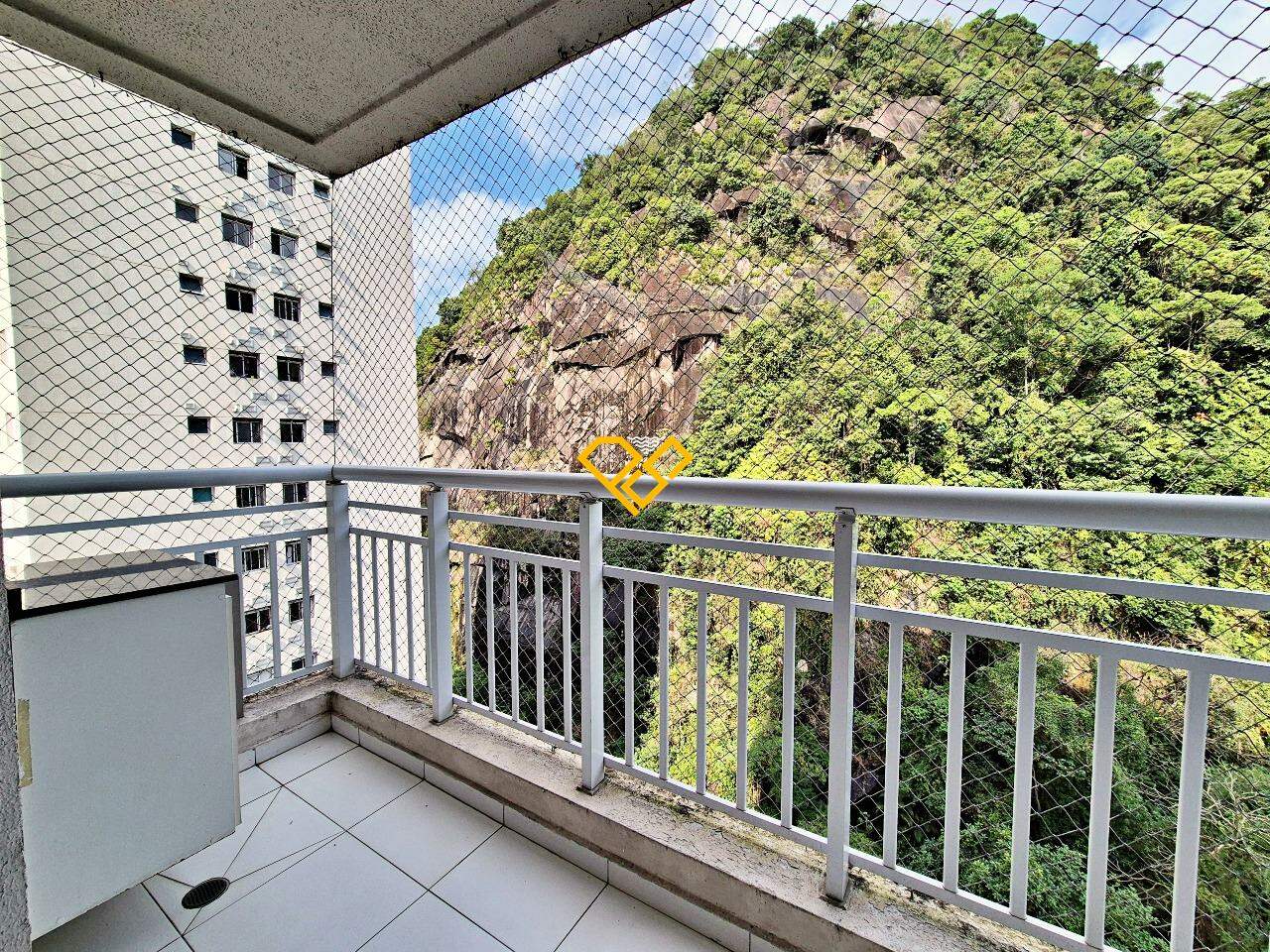 Apartamento à venda no Marapé: Varanda