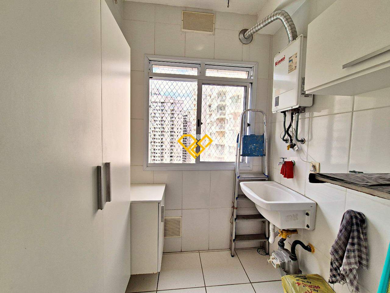 Apartamento à venda no Marapé: Área de serviço