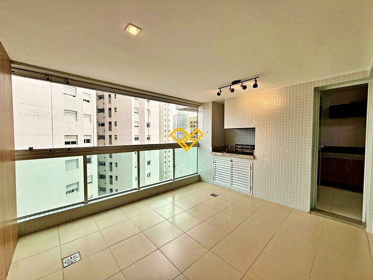 Apartamento à venda no Ponta da Praia: Varanda
