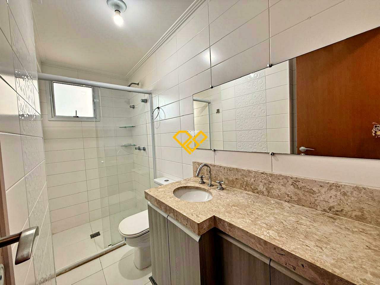 Apartamento à venda no Ponta da Praia: Wc social