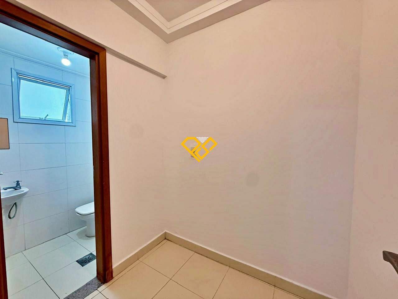 Apartamento à venda no Ponta da Praia: Dependência