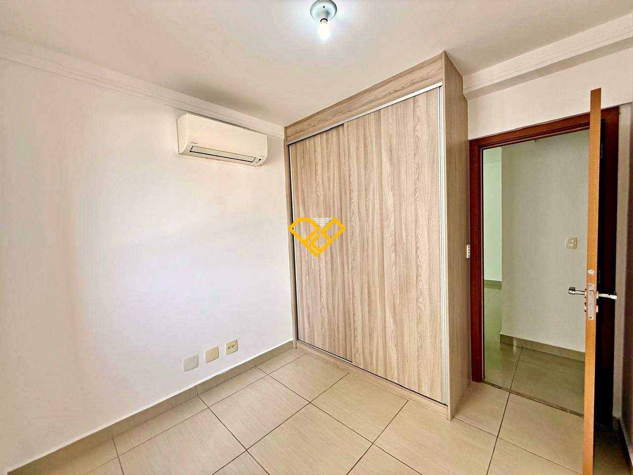 Apartamento à venda no Ponta da Praia: Dormitório 3