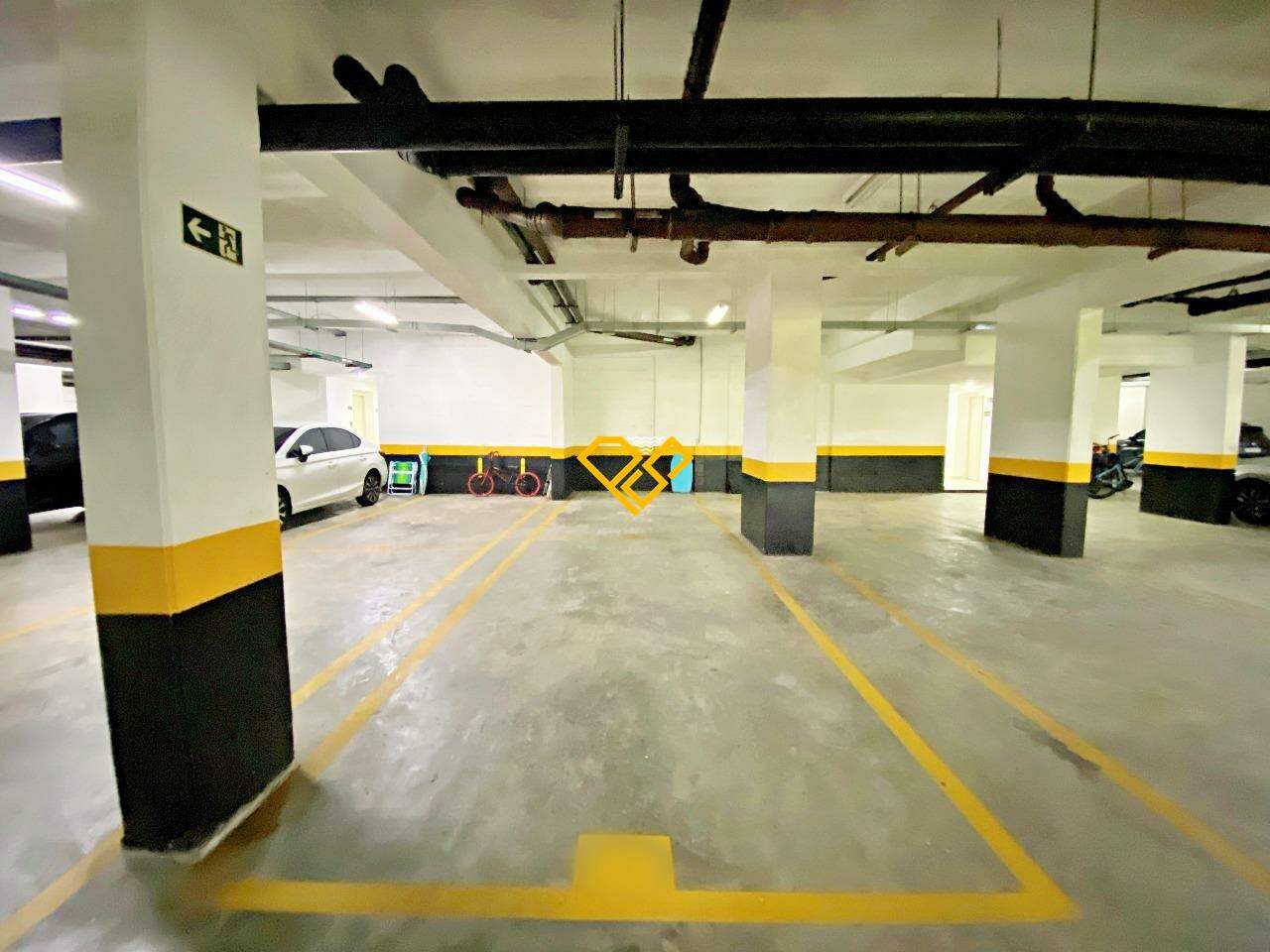 Apartamento à venda no Pompéia: Garagem