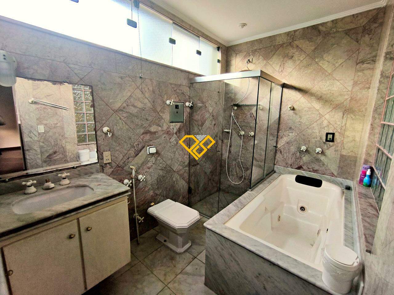 Casa à venda no Ponta da Praia: Wc suíte