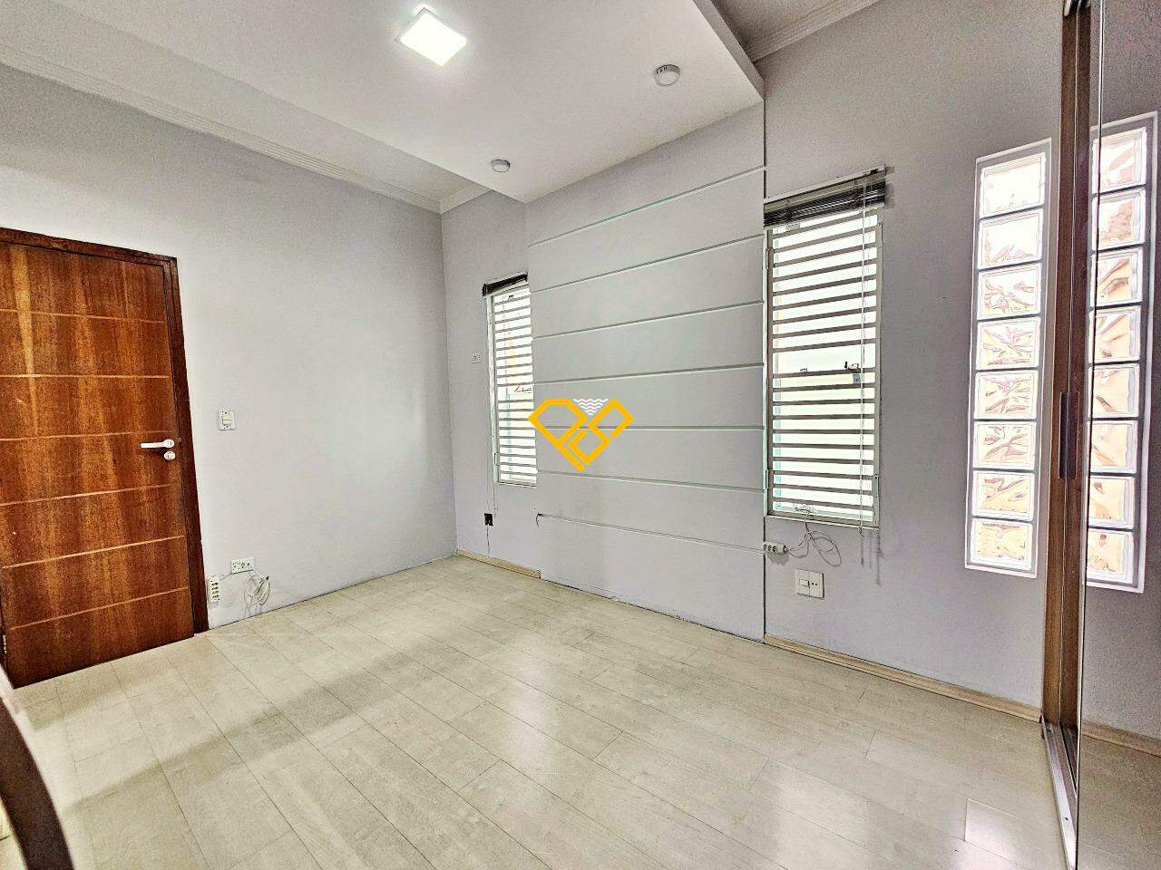 Casa à venda no Marapé: 
