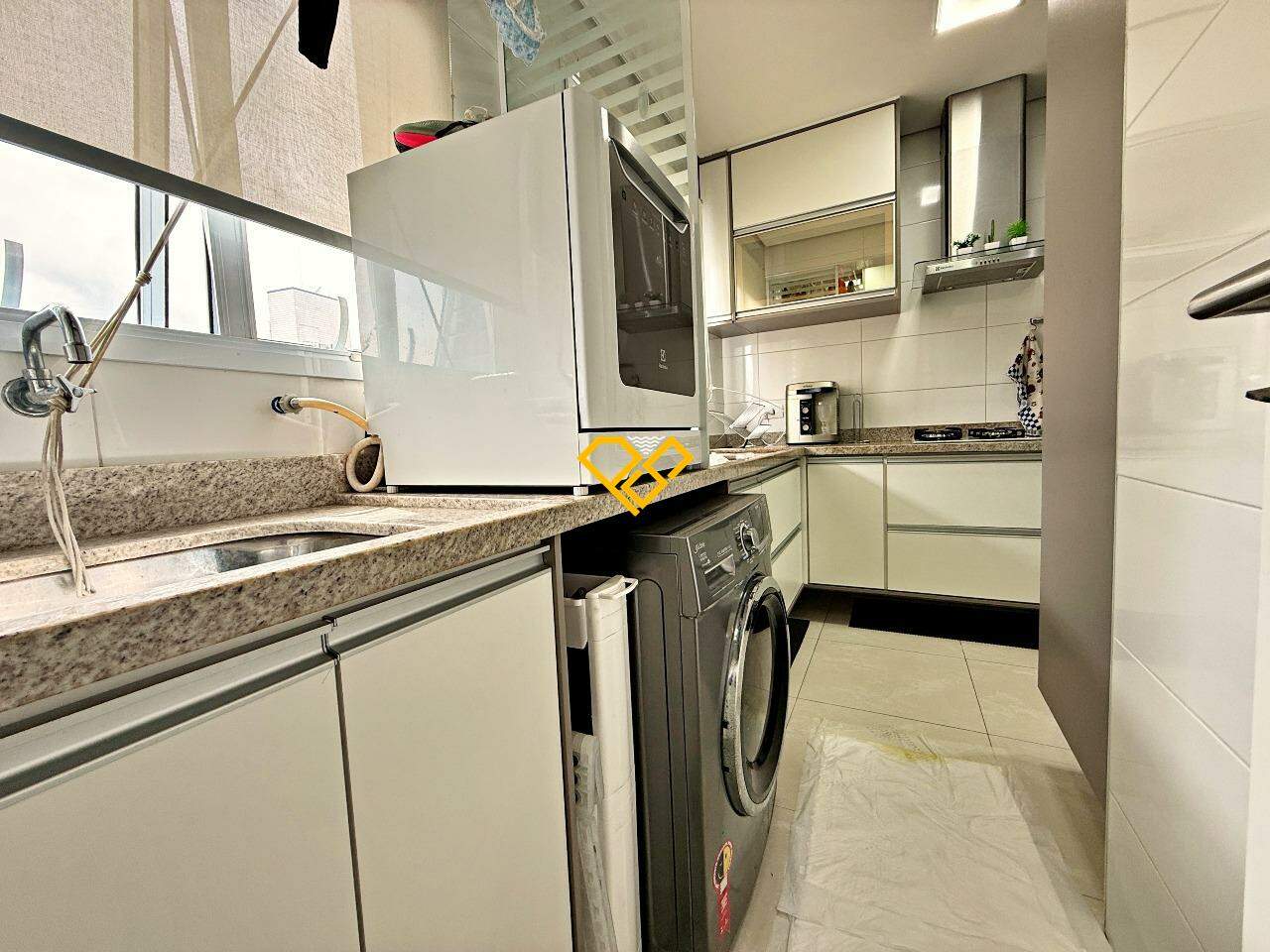 Apartamento à venda no Ponta da Praia: Cozinha