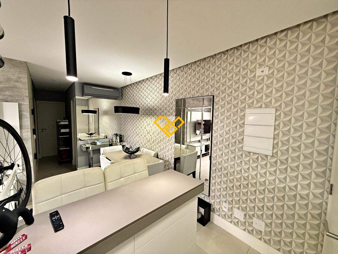 Apartamento à venda no Ponta da Praia: Sala