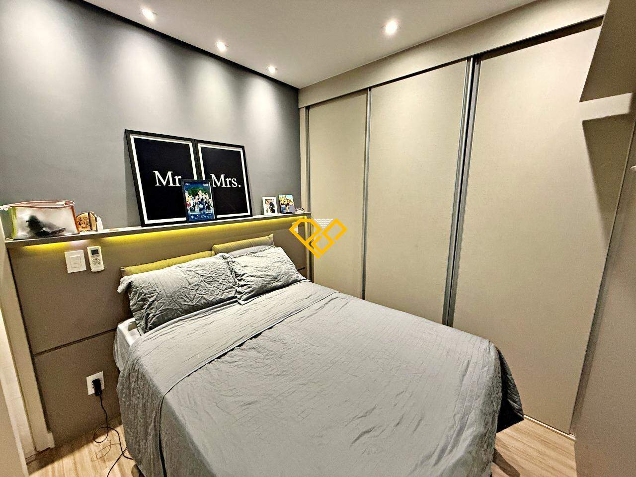Apartamento à venda no Ponta da Praia: Dormitório 1 - suíte