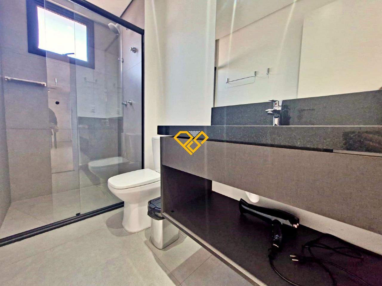 Apartamento para aluguel no Ponta da Praia: Wc social