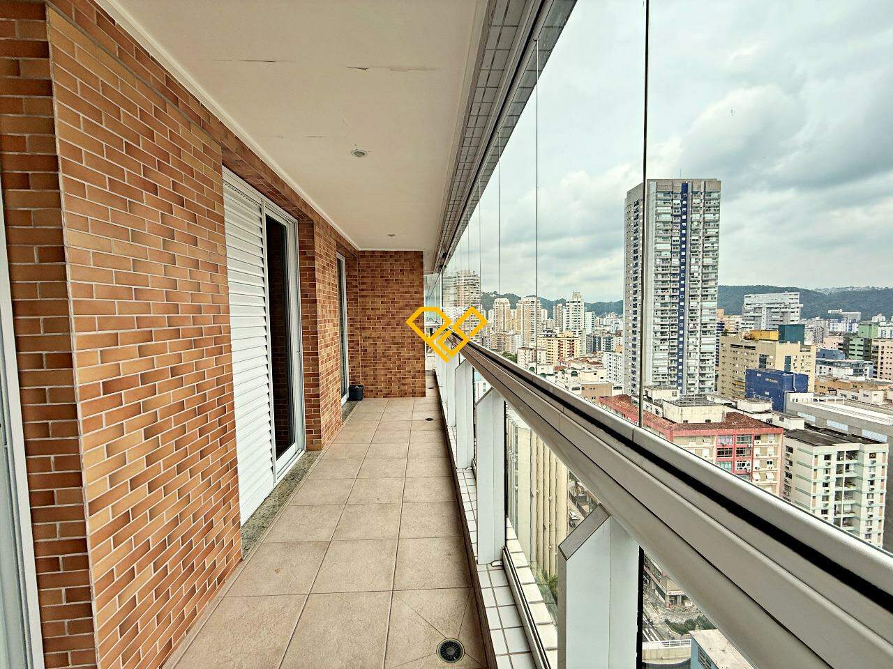 Apartamento à venda no Gonzaga: Varanda