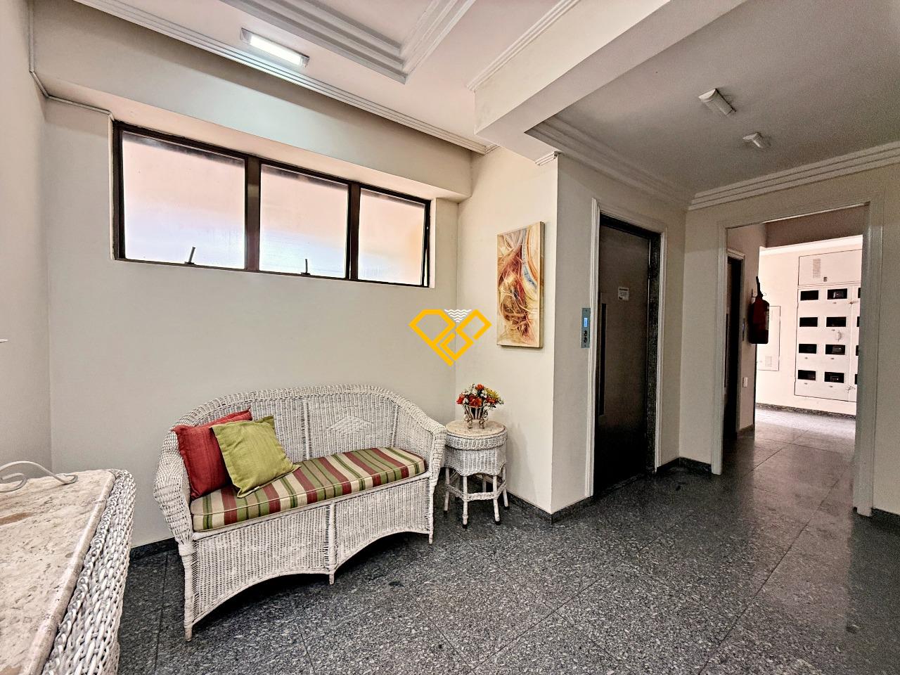 Apartamento à venda no Boqueirão: Hall social
