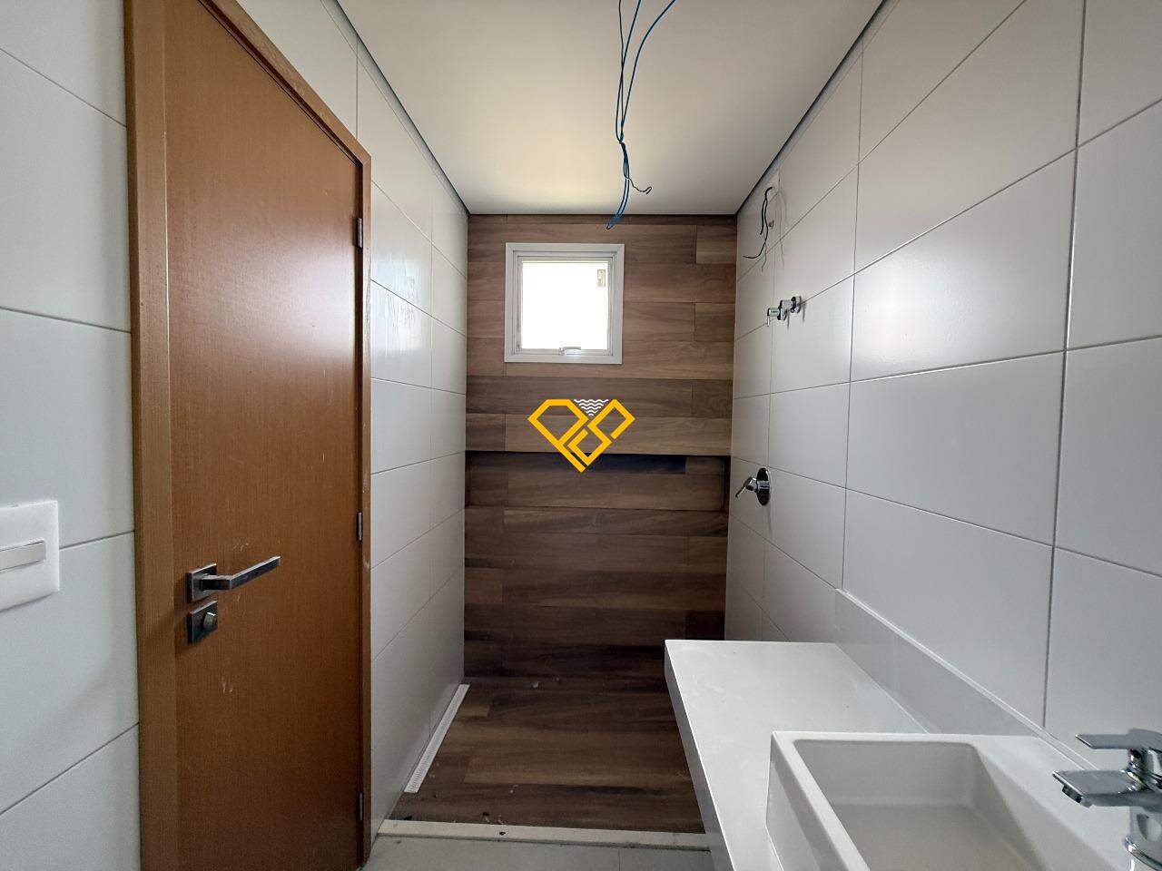 Apartamento à venda no Aparecida: Wc suíte