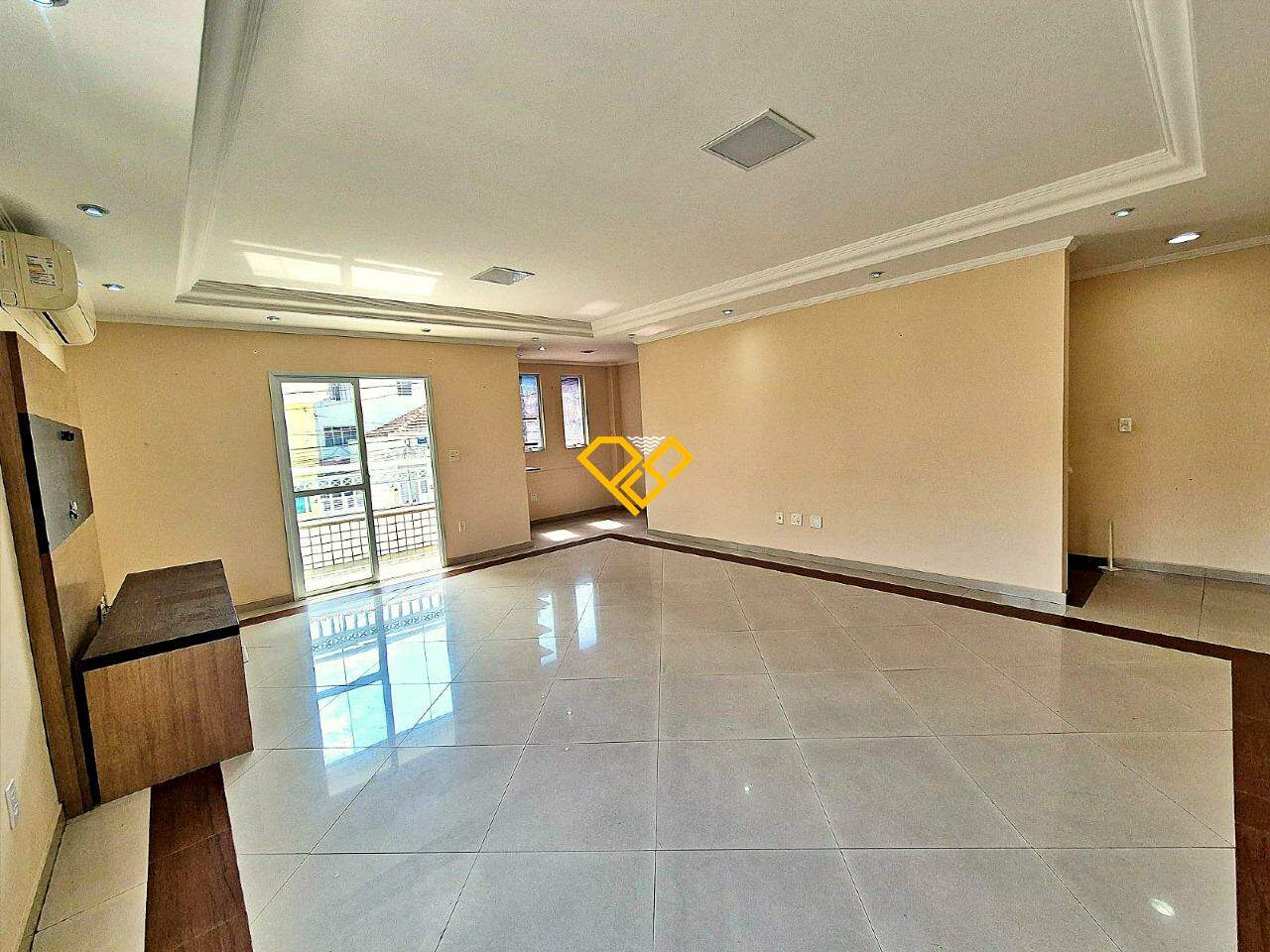 Sobreposta Alta à venda no Campo Grande: Sala