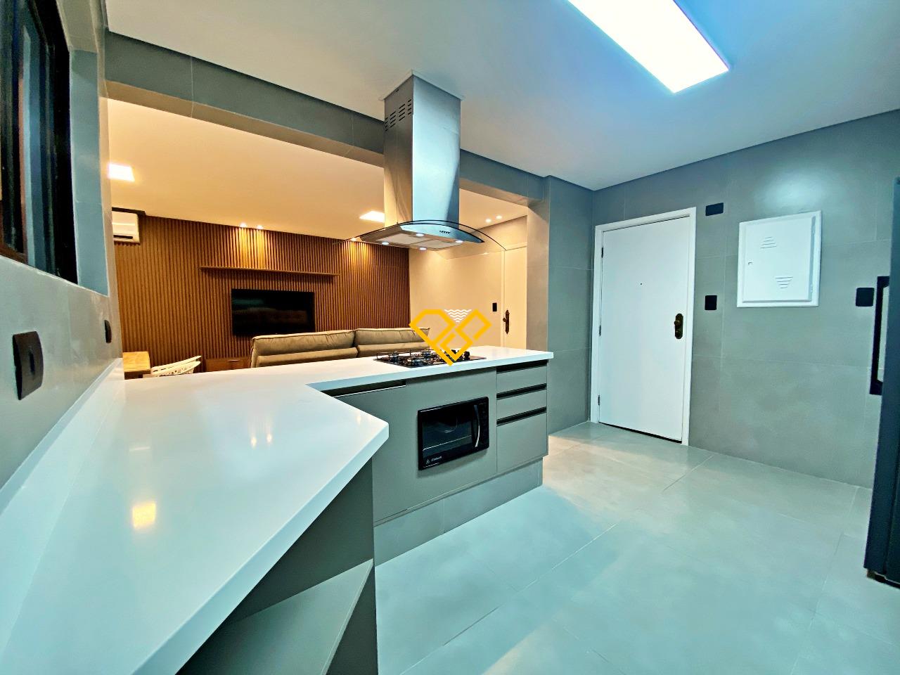 Apartamento à venda no Ponta da Praia: Cozinha