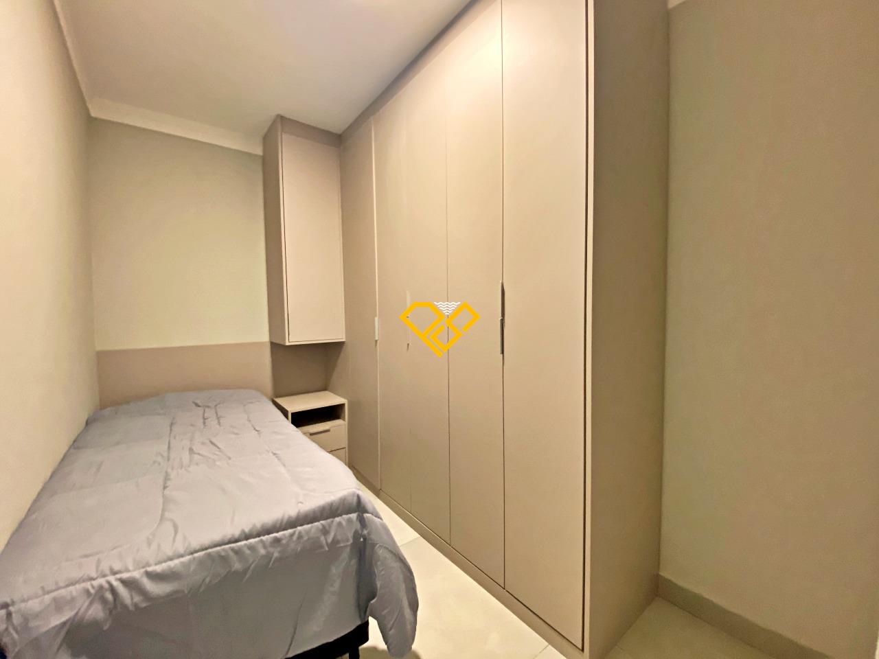 Apartamento à venda no Ponta da Praia: Dependência  revertida para 3ª suite