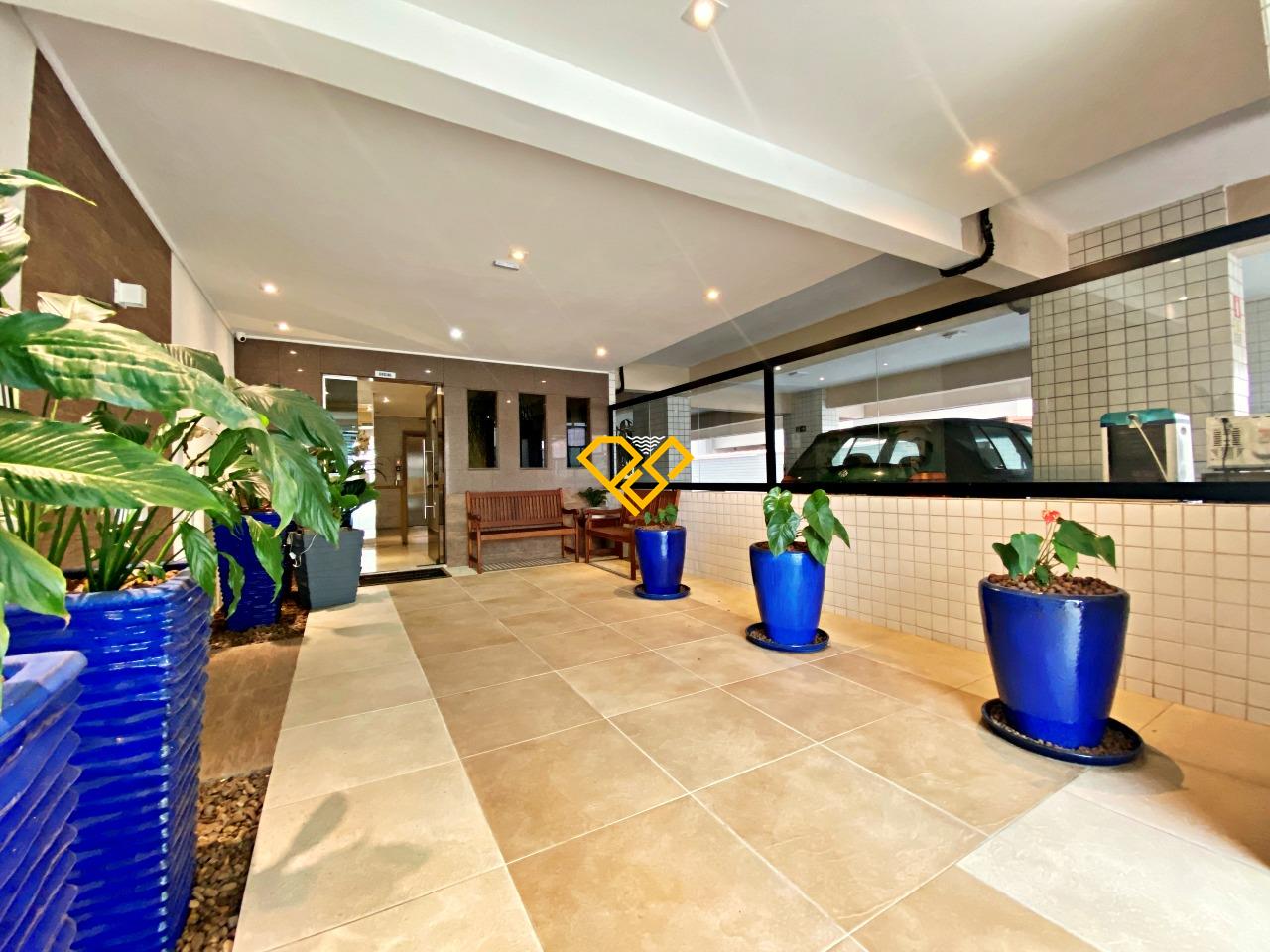 Apartamento à venda no Ponta da Praia: Hall de entrada do condomínio