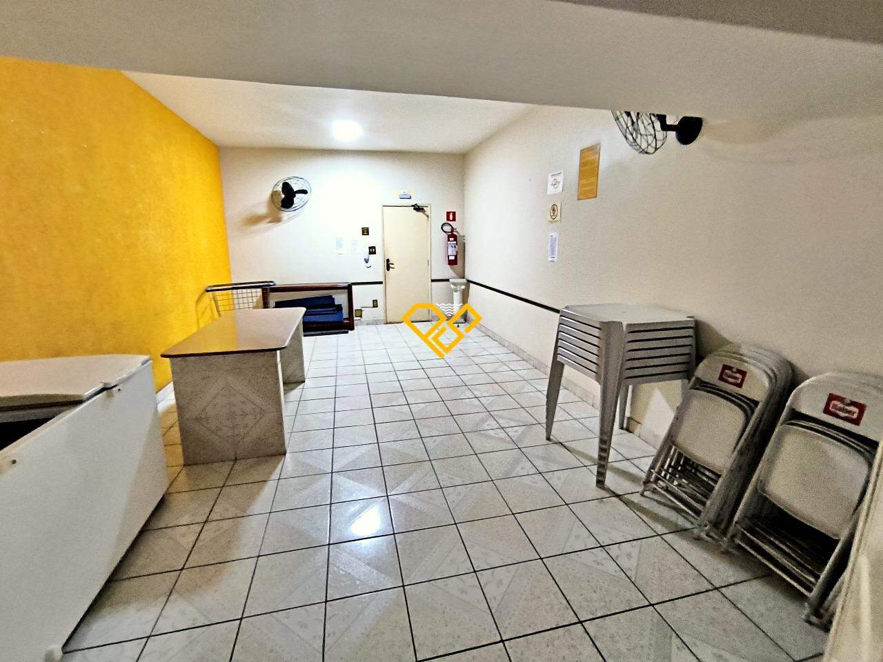 Cobertura à venda no Aparecida: Salão de festas