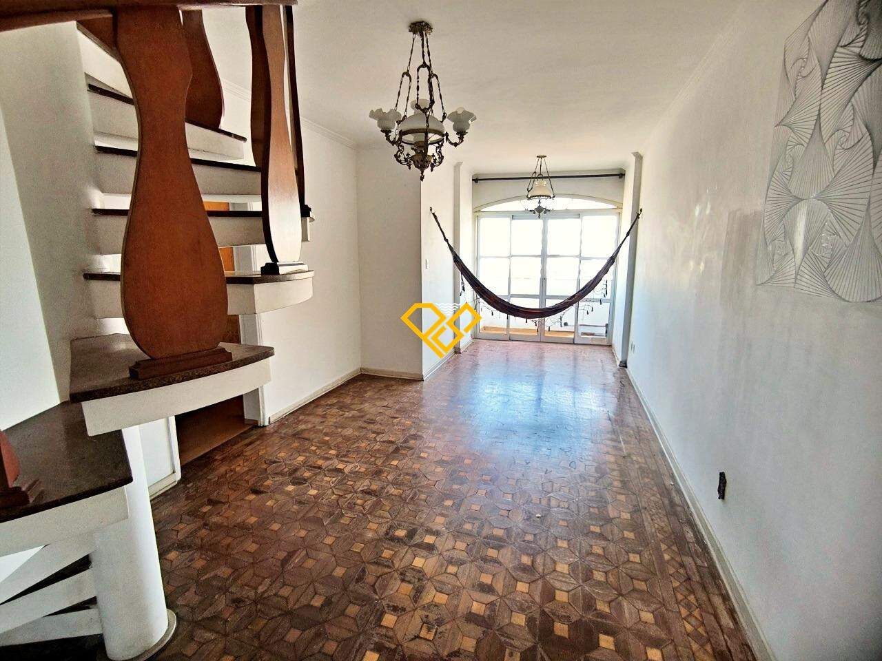 Cobertura à venda no Aparecida: Sala 1° andar