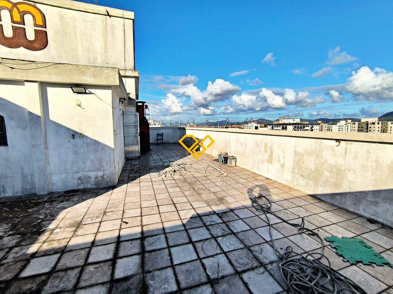 Cobertura à venda no Aparecida: Área aberta