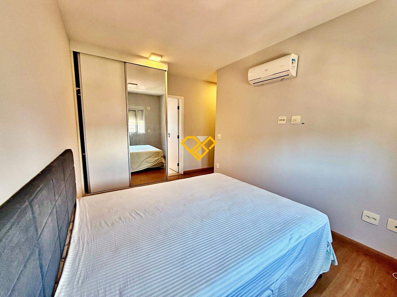 Apartamento à venda no Gonzaga: Dormitório 1 - suíte