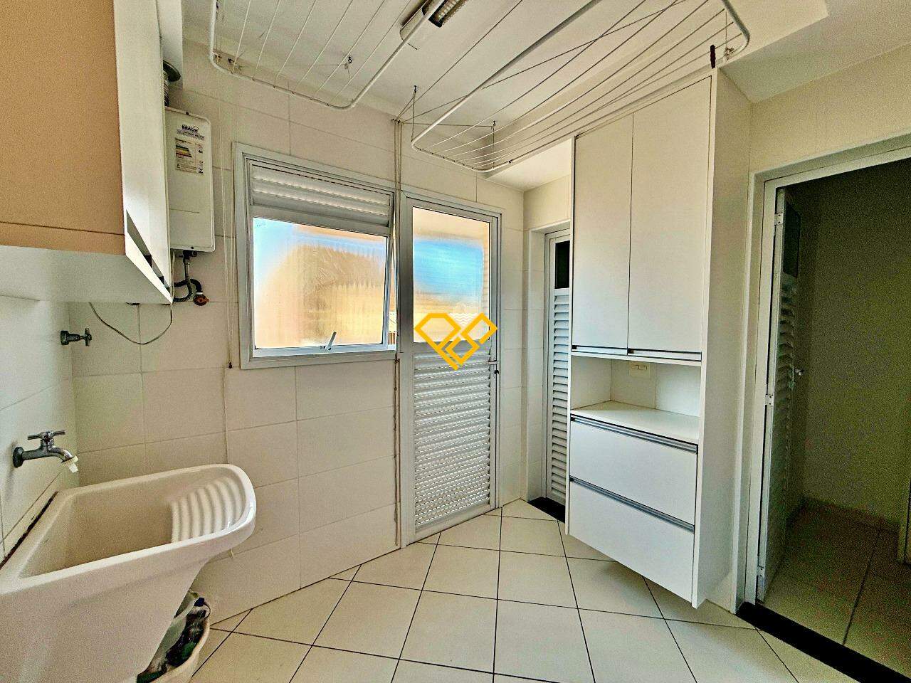 Apartamento à venda no Gonzaga: Área de serviço