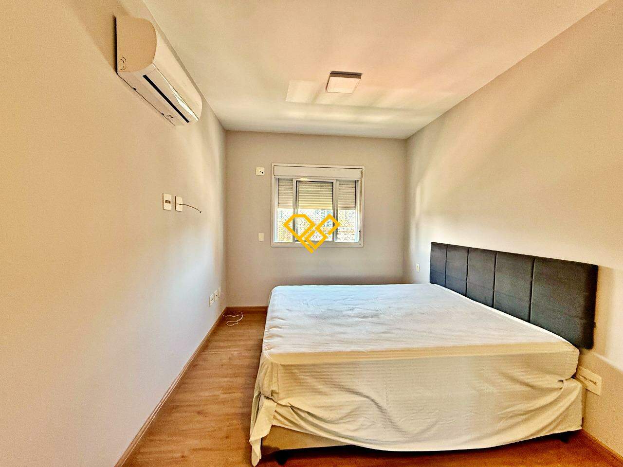 Apartamento à venda no Gonzaga: Dormitório 1 - suíte