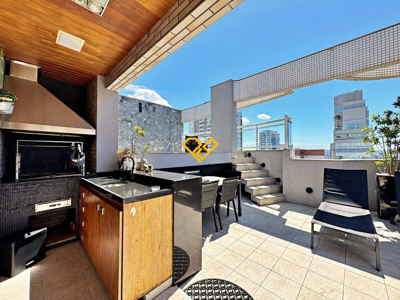 Cobertura à venda no Boqueirão: Área gourmet com churrasqueira