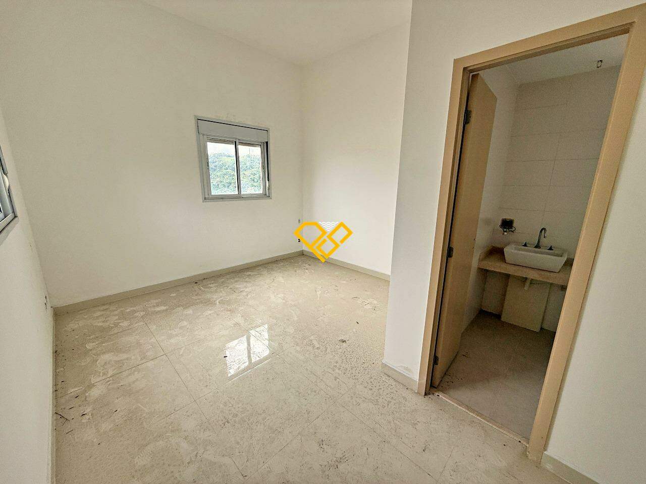 Cobertura à venda no José Menino: Suíte 1