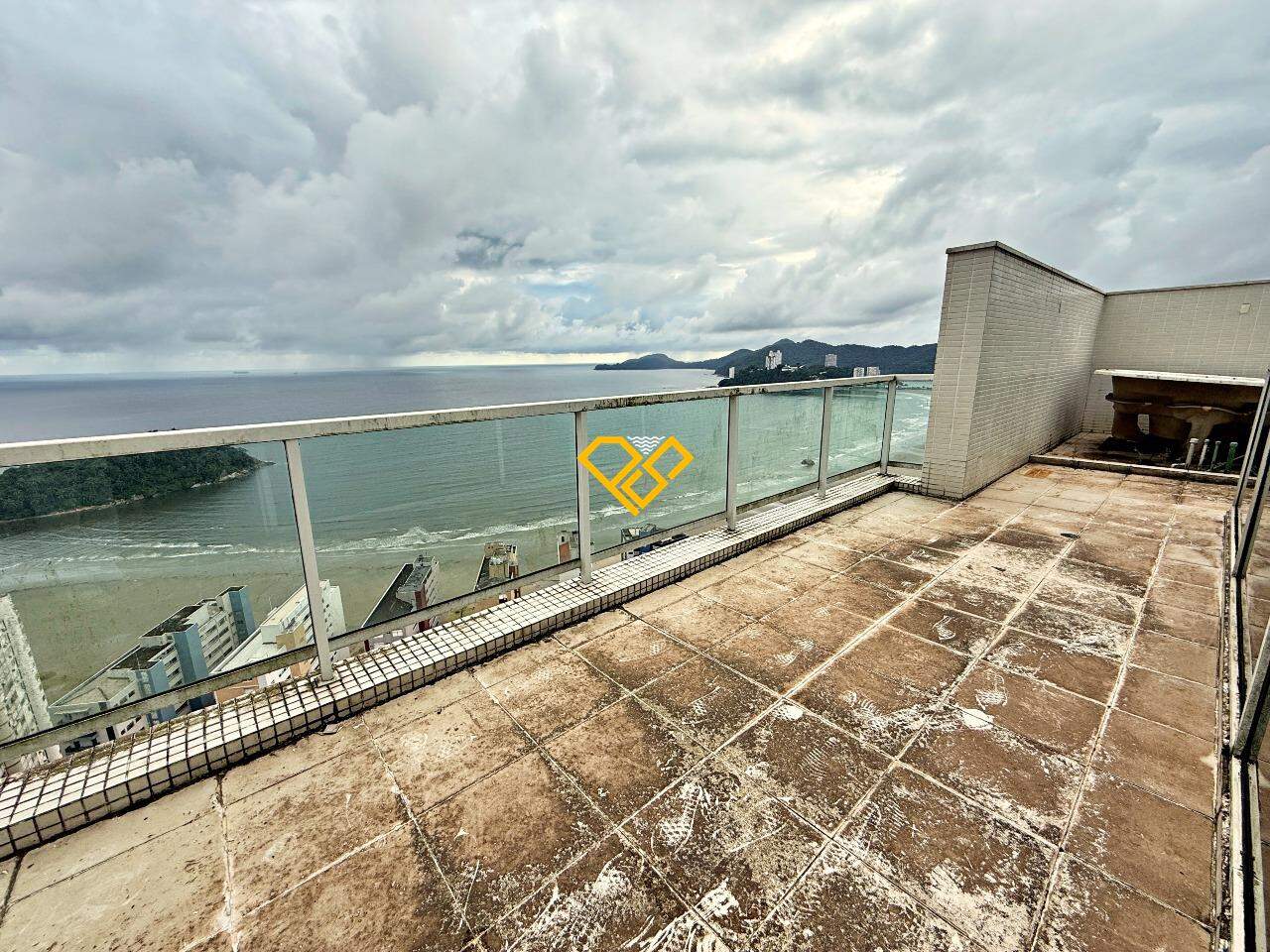 Cobertura à venda no José Menino: Varanda aberta