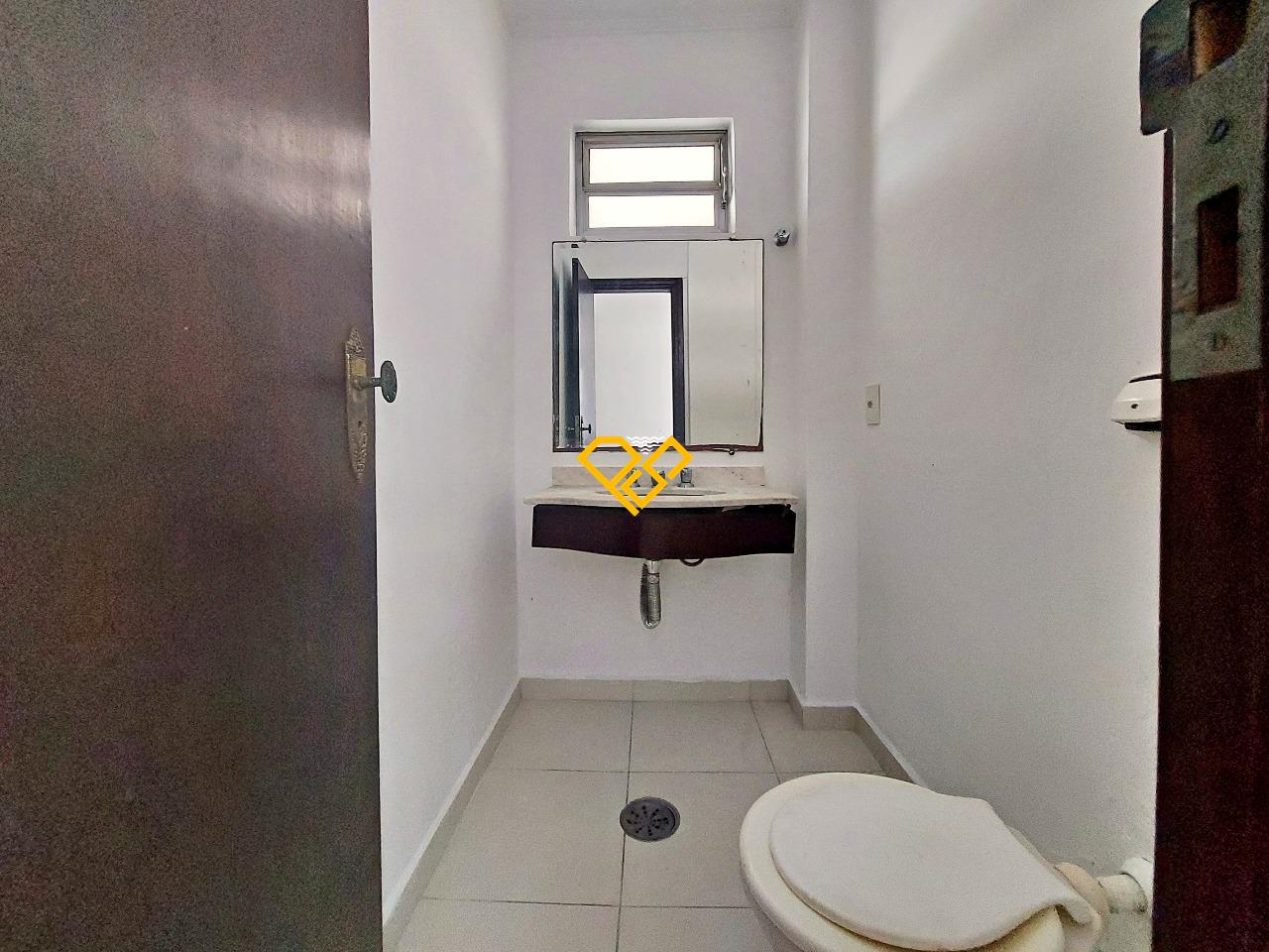 Apartamento à venda no Boqueirão: Lavabo