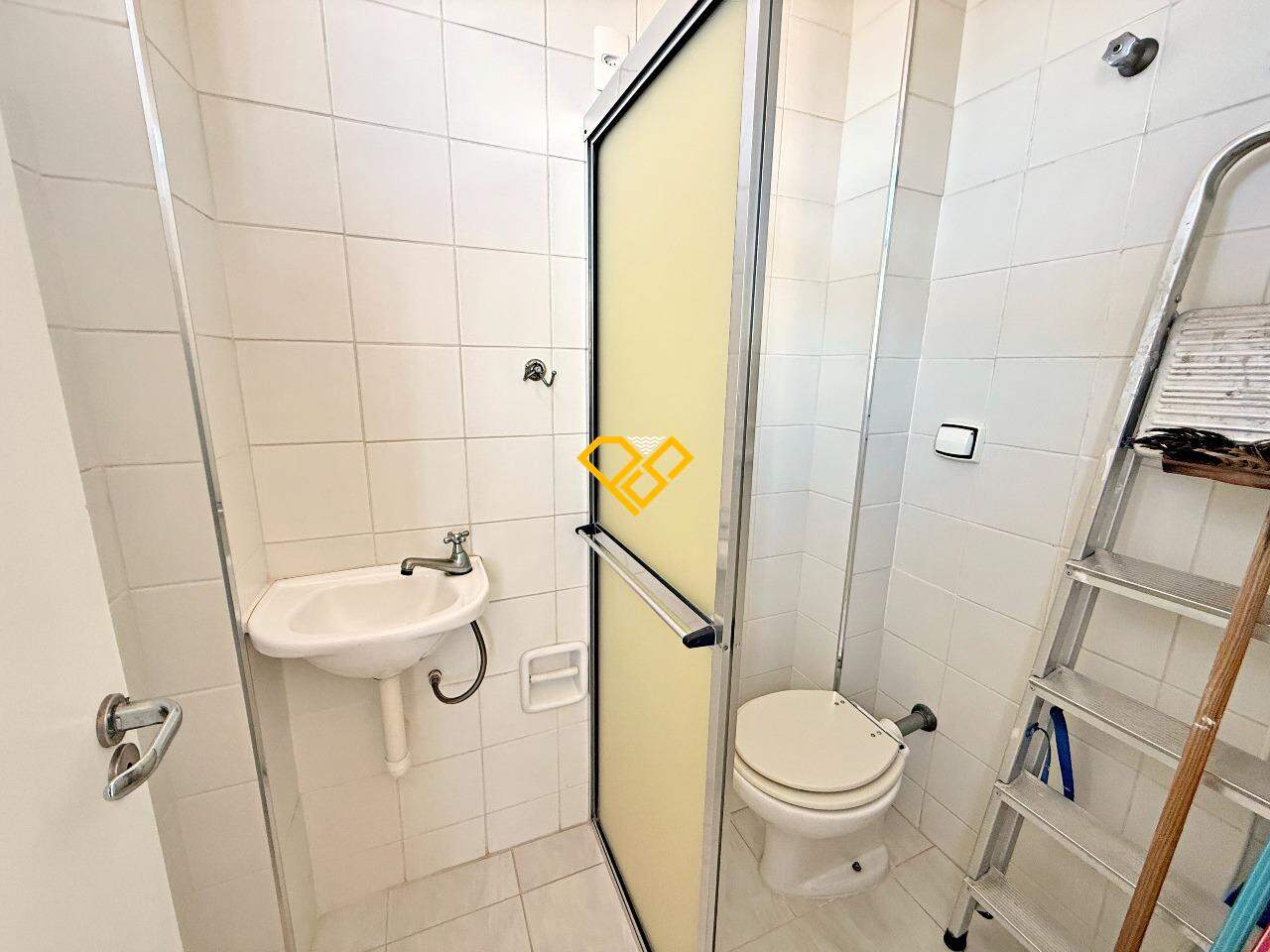 Apartamento à venda no Boqueirão: Wc de serviço
