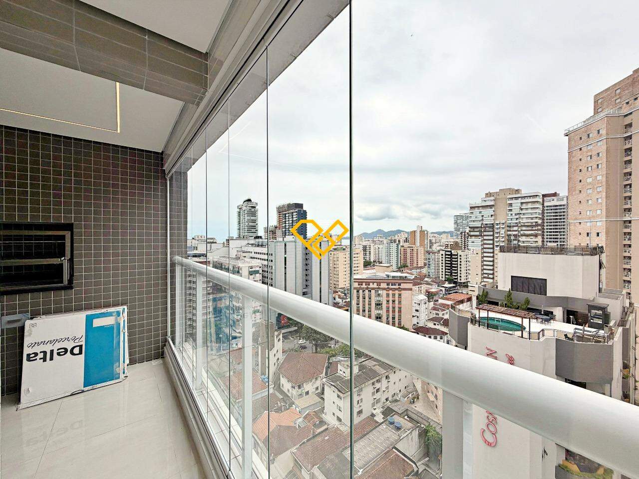 Apartamento à venda no Gonzaga: Varanda