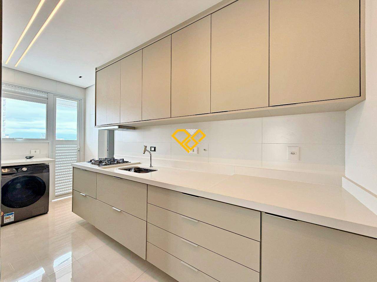 Apartamento à venda no Gonzaga: Cozinha