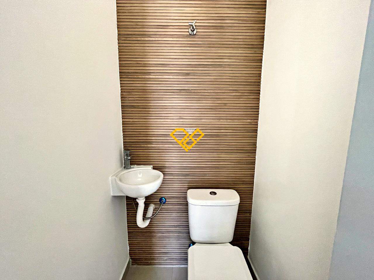 Casa à venda no Macuco: Lavabo