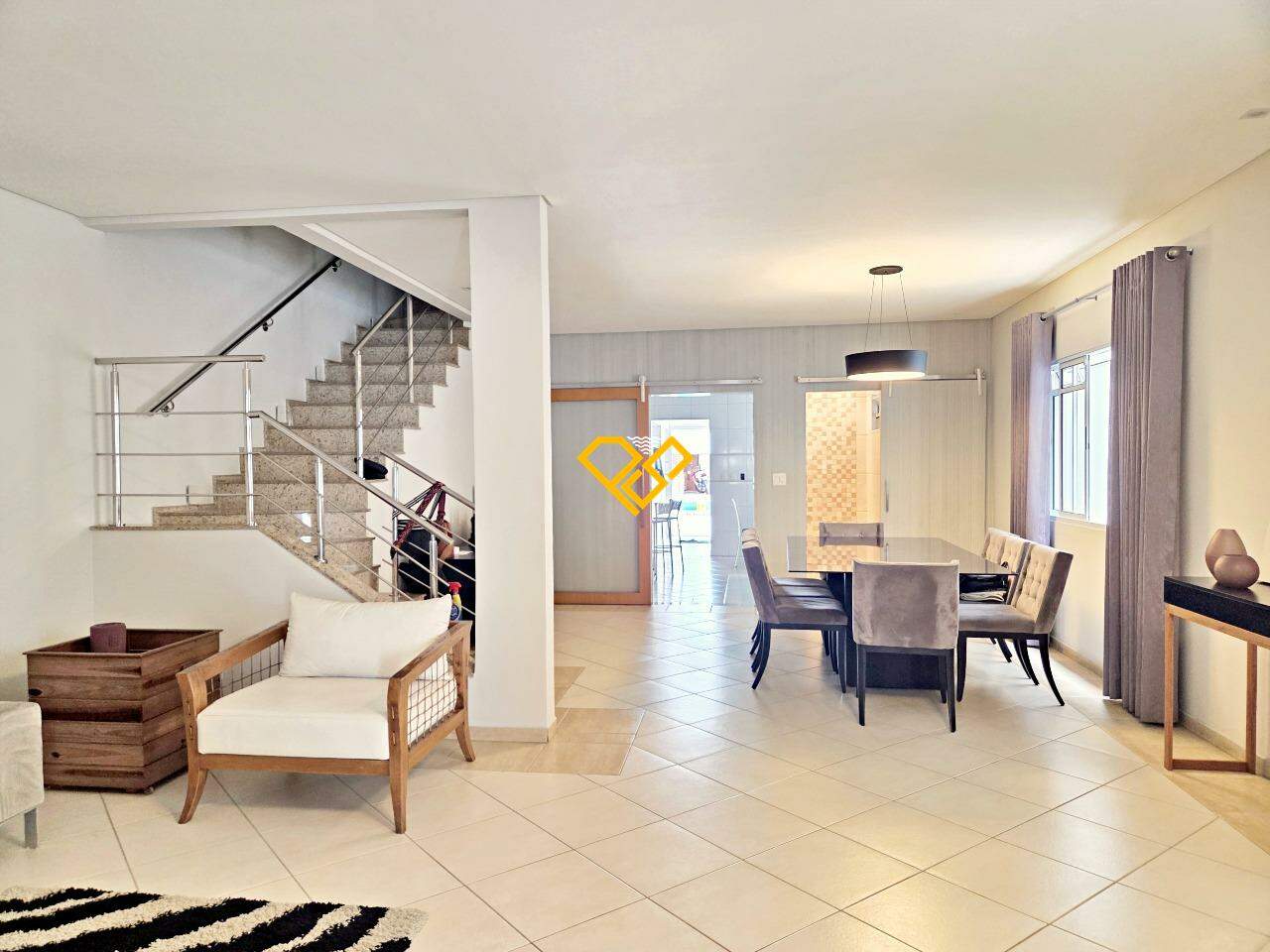 Sobrado à venda no Campo Grande: Sala