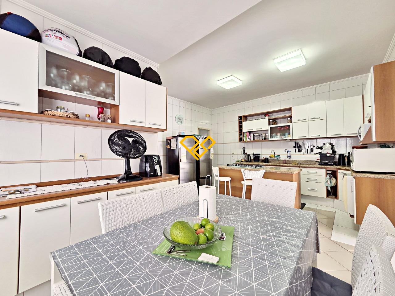 Sobrado à venda no Campo Grande: Cozinha