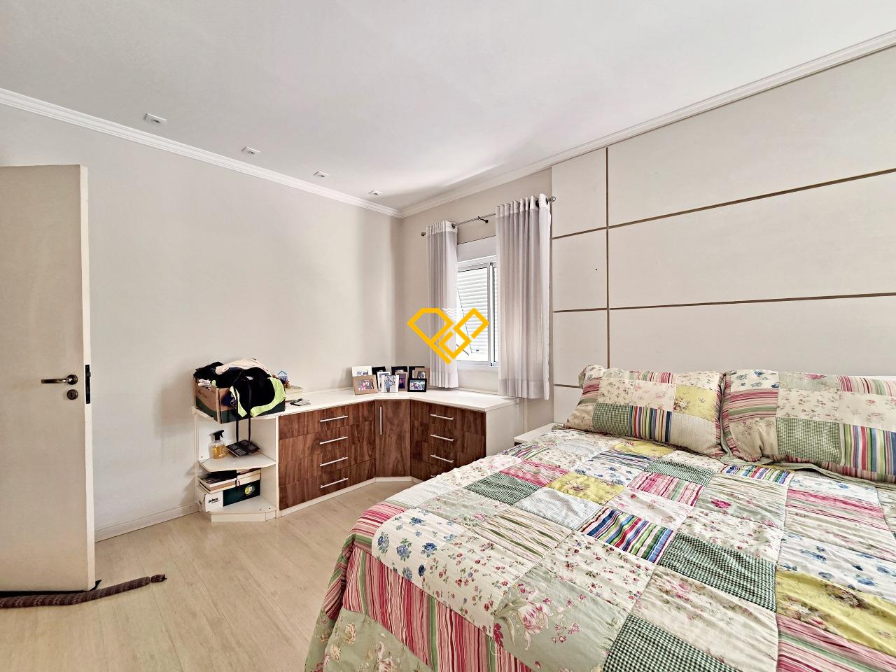 Sobrado à venda no Campo Grande: Suíte 1 - master