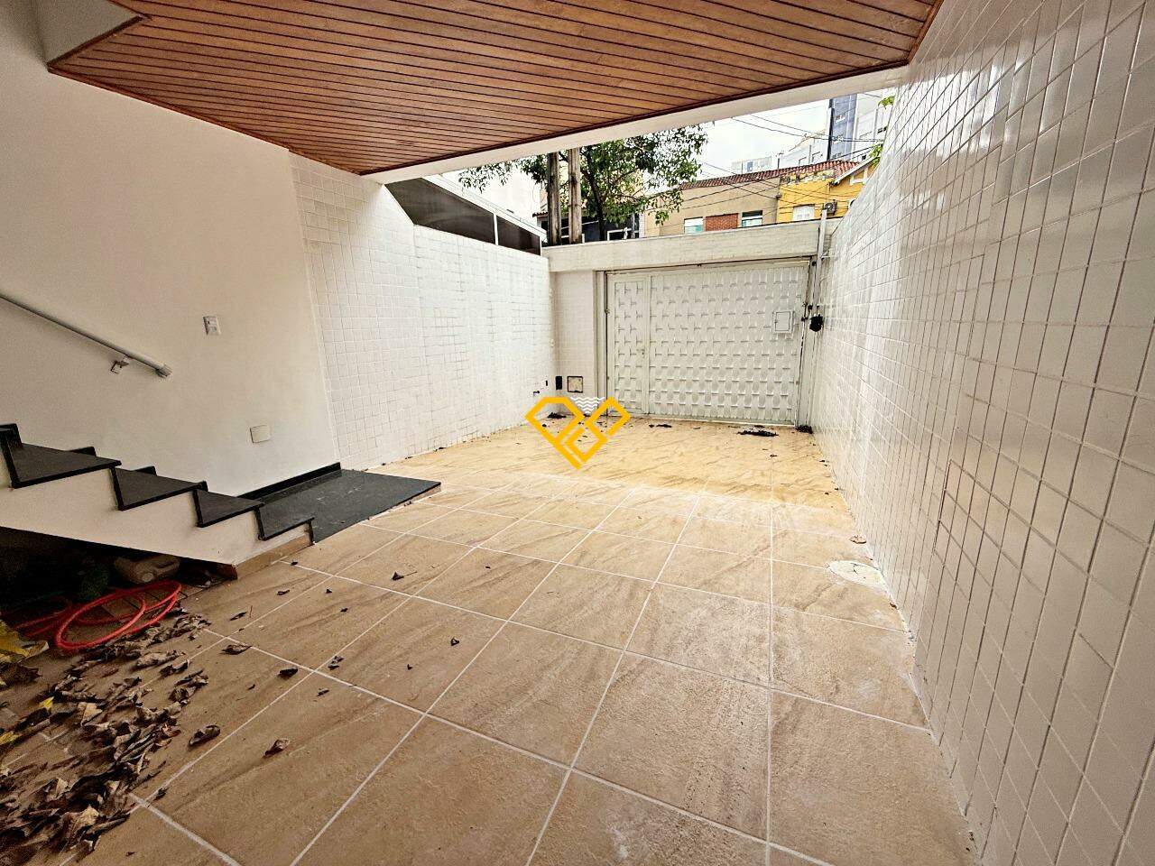 Sobreposta Alta à venda no Gonzaga: Garagem