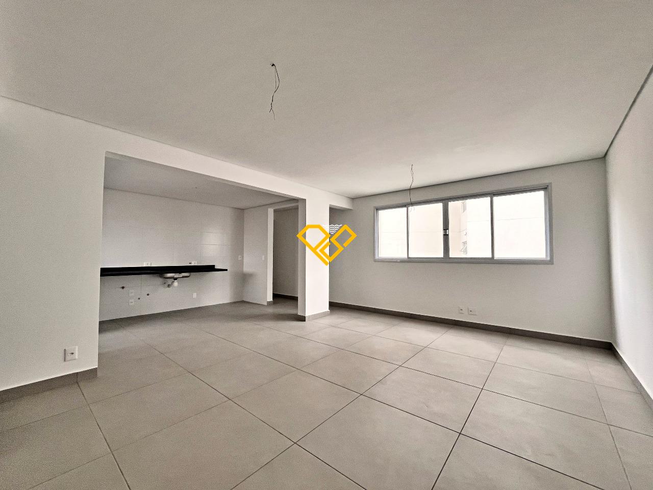 Cobertura à venda no Boqueirão: Sala com cozinha integrada 1° andar