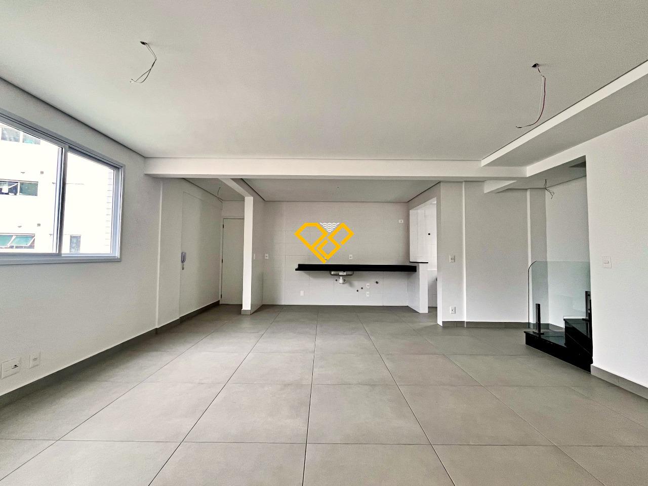 Cobertura à venda no Boqueirão: Sala integrada a cozinha 1° piso