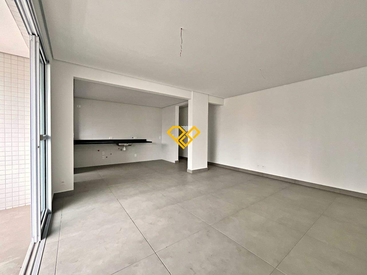 Apartamento à venda no Boqueirão: Sala e cozinha integrada